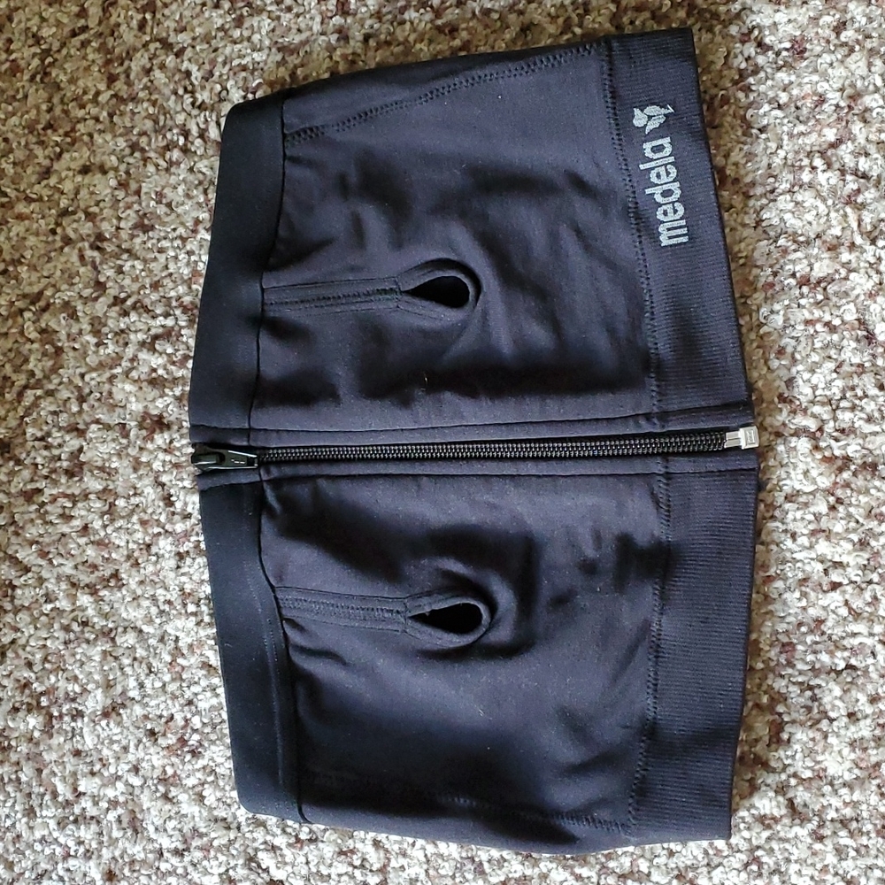 Medela pumping bra